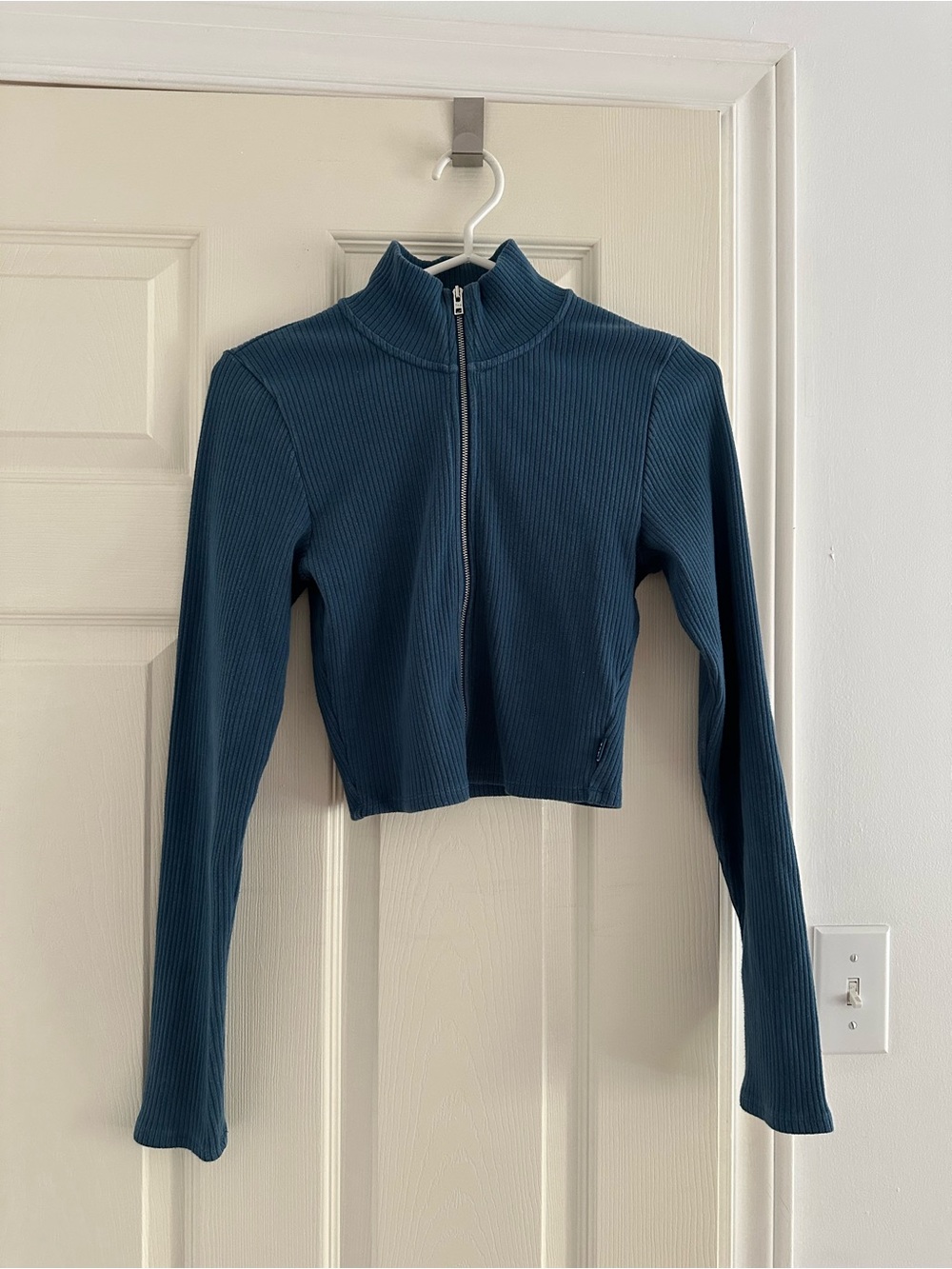 TNA Ribbed Zip Crop Top - Teal Blue
